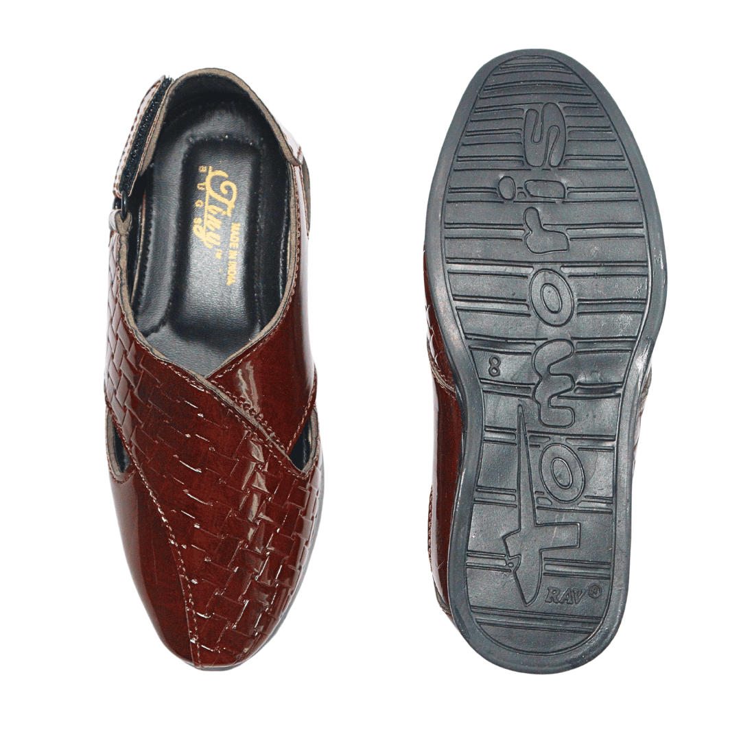 Tiny Bugs Boys Ethnic Wear Mojaris - Brown