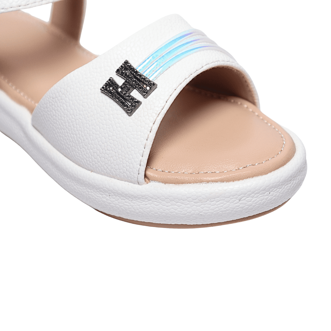 Tiny Bugs Girls Buckle Embellished Sandals - White