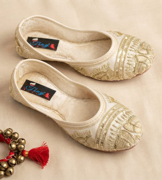 Tiny Bugs Girls Ethnic Embroidery Jutis - Gold