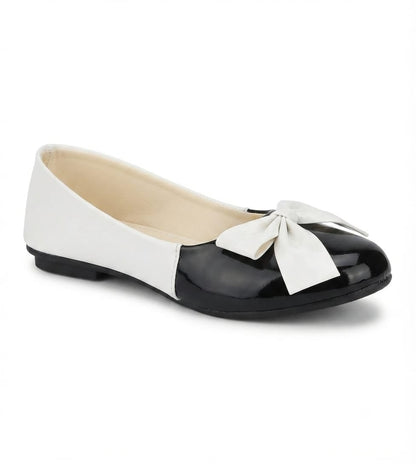 Tiny Bugs Girls Bow Applique Ballerinas - Black and White