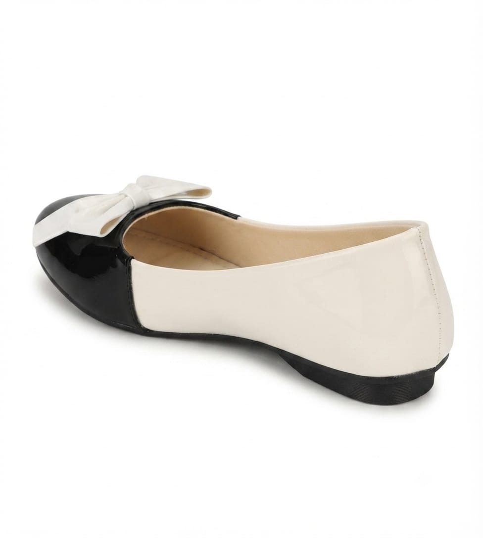 Tiny Bugs Girls Bow Applique Ballerinas - Black and White