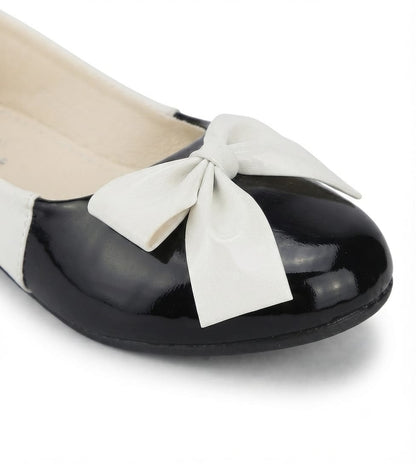 Tiny Bugs Girls Bow Applique Ballerinas - Black and White