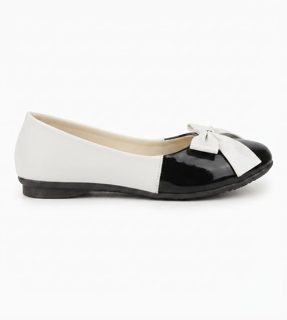 Tiny Bugs Girls Bow Applique Ballerinas - Black and White