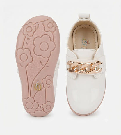 Tiny Bugs Girls Chain Embellished Ballerinas - White