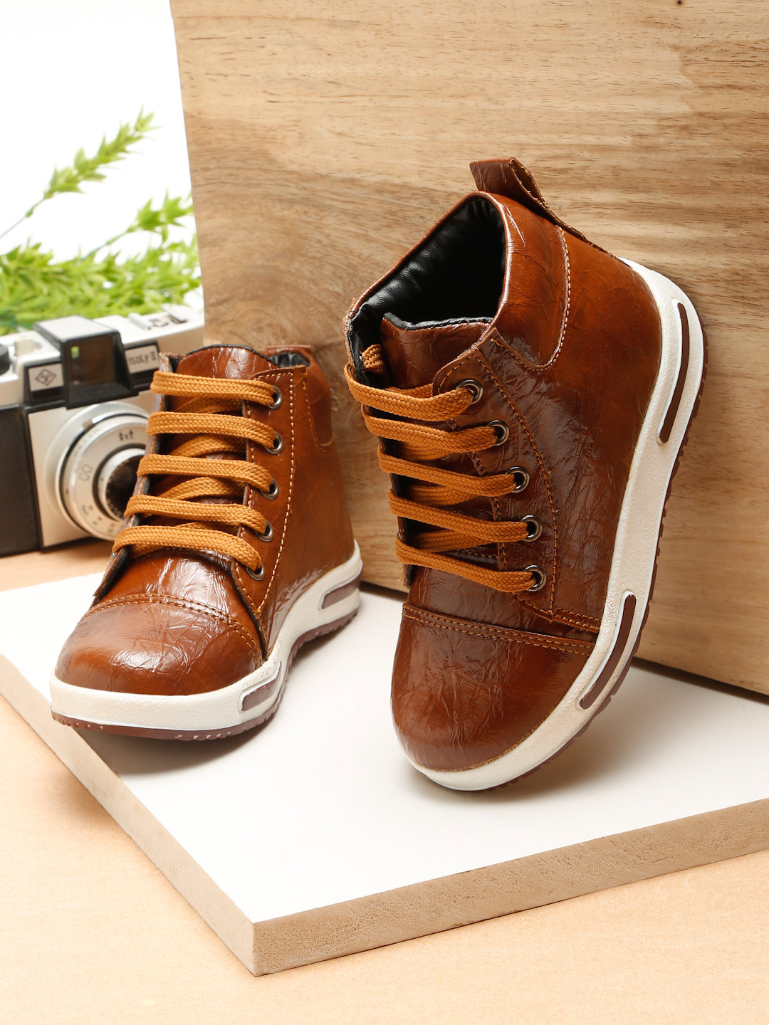 Tiny Bugs Boys Anckle Length Boots - Tan