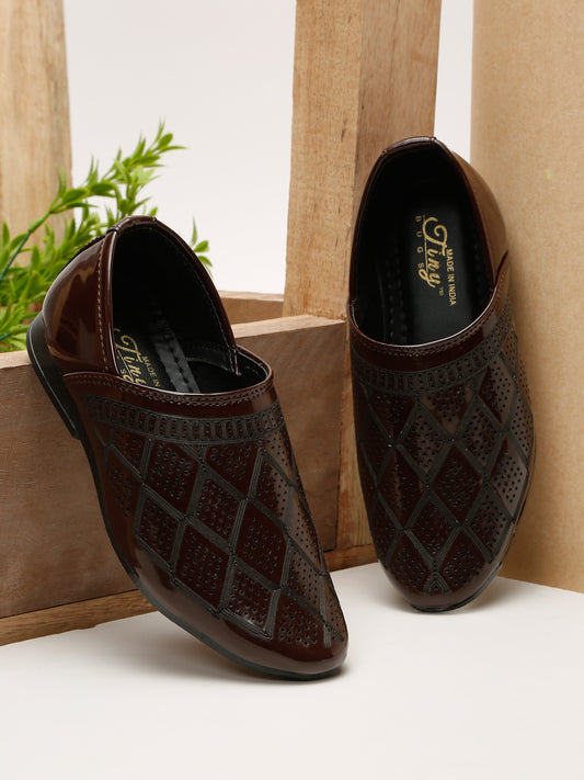 Tiny Bugs Boys Ethnic Wear Mojaris - Brown