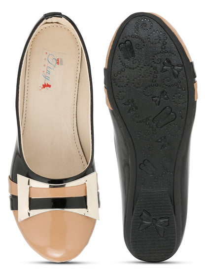 Tiny Bugs Girls Buckle Detailed Ballerinas - Beige & Black