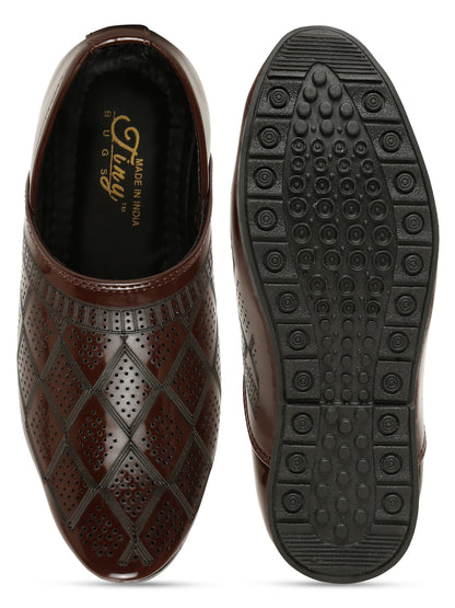 Tiny Bugs Boys Ethnic Wear Mojaris - Brown