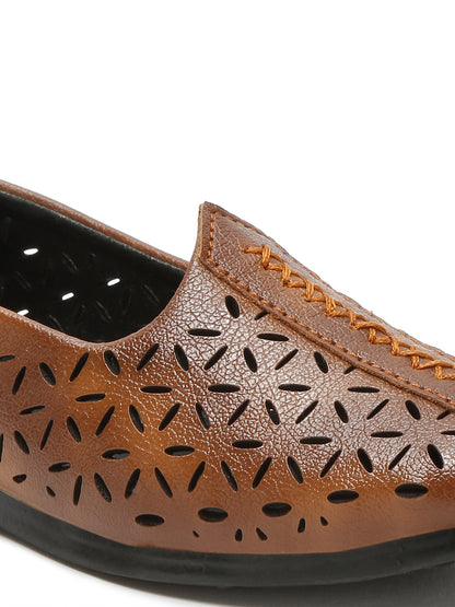 Tiny Bugs Boys Ethnic Mojaris- Tan