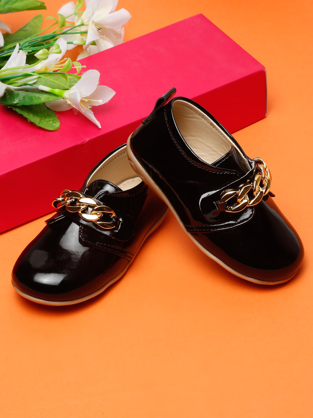 Tiny Bugs Girls Chain Embellished Ballerinas - Black